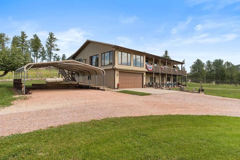 Papa'S Place On Willow Creek Custer Bagian luar foto