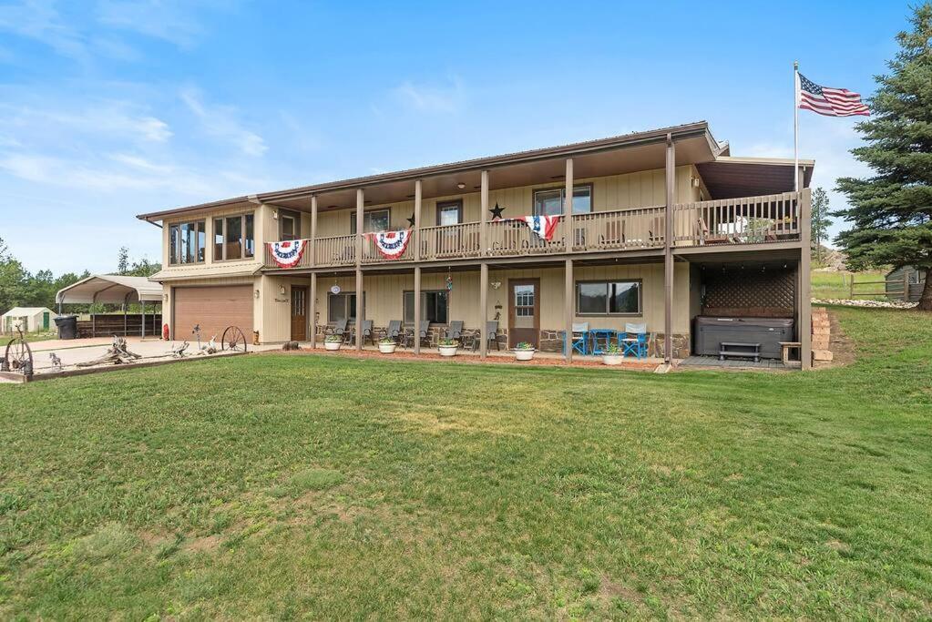 Papa'S Place On Willow Creek Custer Bagian luar foto